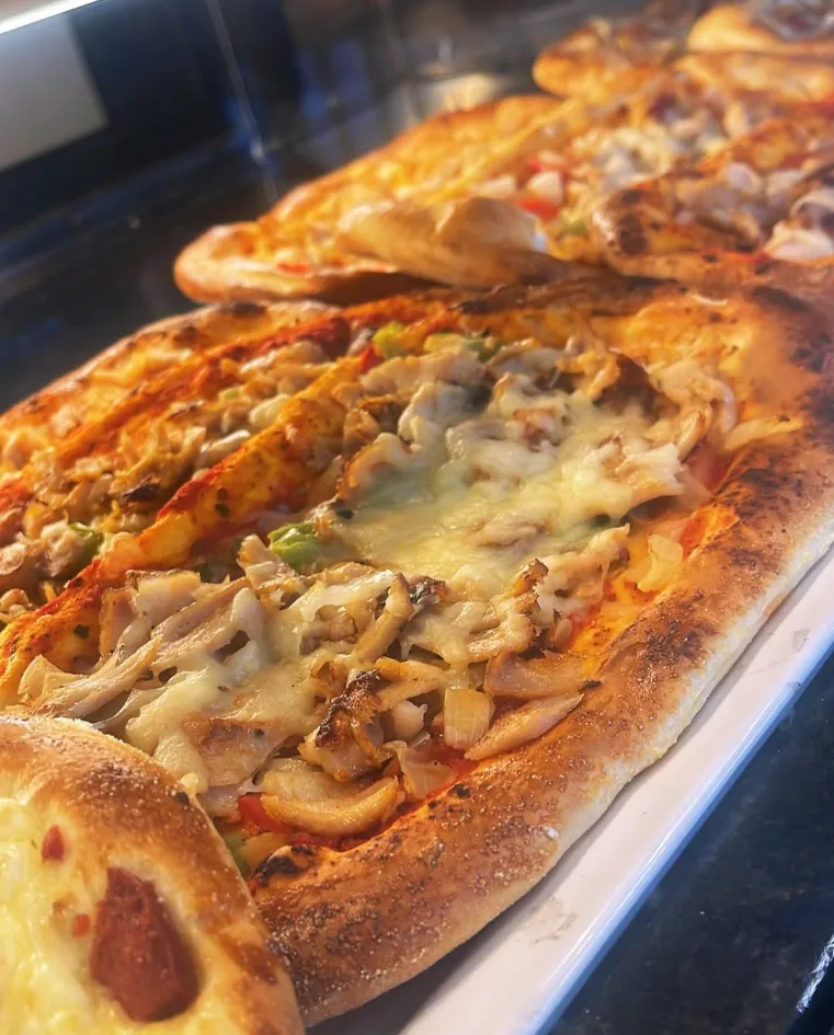 Pide met kip uit de oven